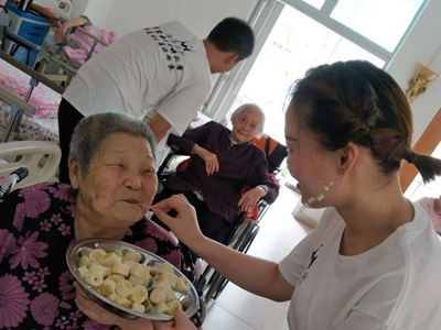 美来国际关爱老人行-美肤来（深圳）生物科技有限公司